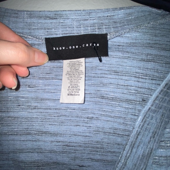 NWOT Crop Cardigan 🫐 - Picture 5 of 6